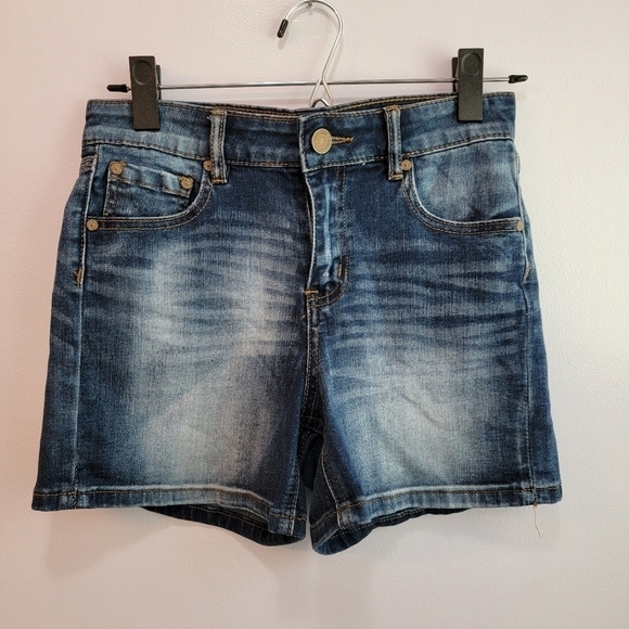 Indigo Rein Denim Shorts Size 7/27 - Picture 1 of 3